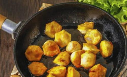 Как правильно жарить пельмени. Жареные пельмени – 10 пошаговых рецептов на сковороде