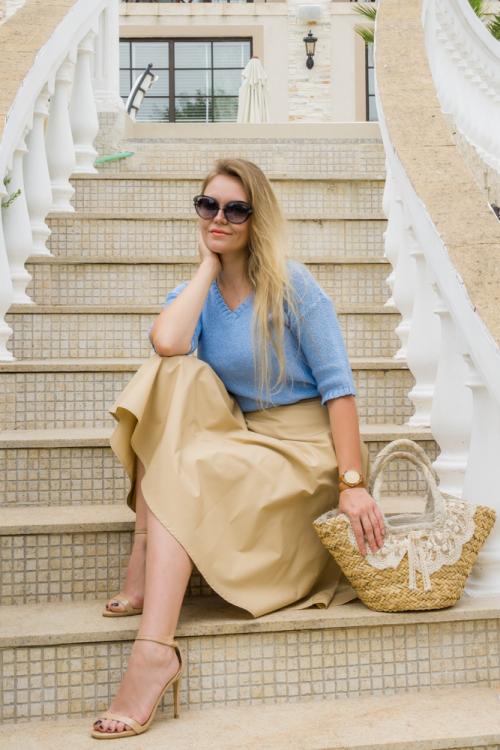 Бежевый с голубым в одежде. Бежевый + голубой = самое летнее сочетание