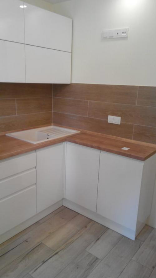 Дизайн кухни однокомнатной квартиры. Зонирование 32