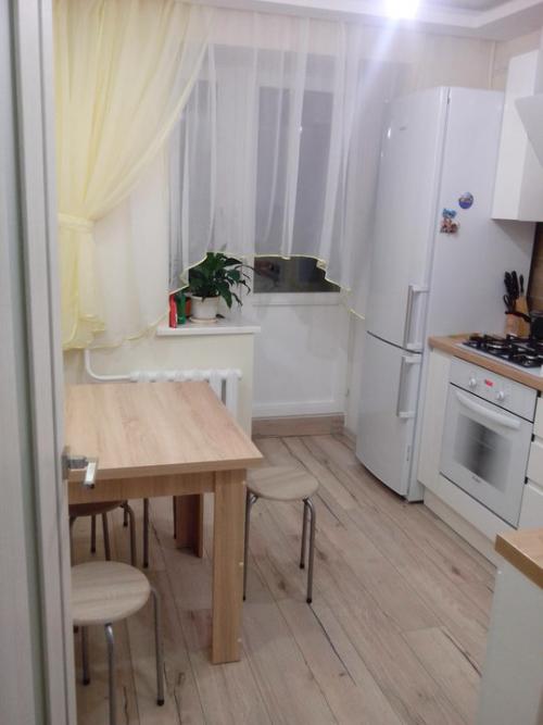 Дизайн кухни однокомнатной квартиры. Зонирование 33