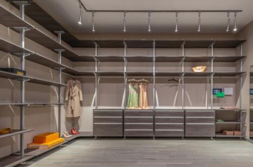 Открытые или закрытые шкафы в гардеробной. Всё о гардеробных: закрытые и открытые, каркасные, стеллажные и модульные —, что выбрать