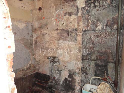 Как снять старую краску со стен в ванной. Уро.  Как снять старую краску со стен в ванной комнате и туалете
