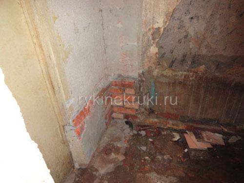 Как снять старую краску со стен в ванной. Уро.  Как снять старую краску со стен в ванной комнате и туалете