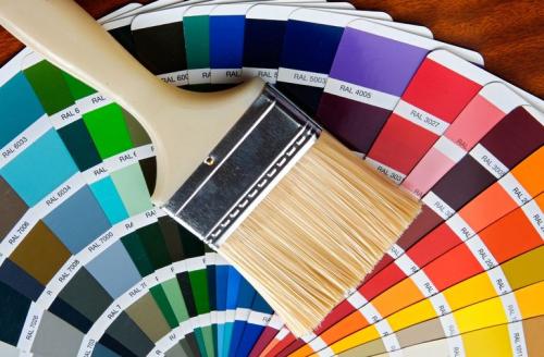 На окрашенной стене остаются следы. Как быть если окрашенные стены пачкают и на них остаются следы