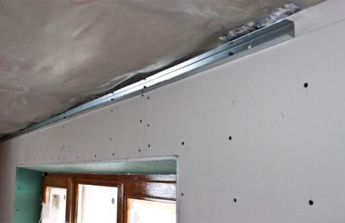 Как крепить гипсокартон к профилю. Навесной потолок из ГКЛ –, как делается каркас?