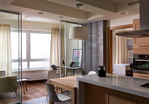 Как оформить в однокомнатной квартире балкон с кухней. 112 самых стильных интерьеров кухни, совмещенной с балконом