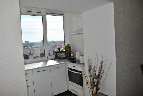 Как оформить в однокомнатной квартире балкон с кухней. 112 самых стильных интерьеров кухни, совмещенной с балконом