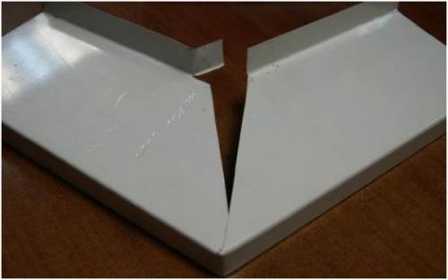 Установка отливов в деревянном доме. Как установить отливы на фундамент деревянного дома