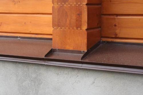 Установка отливов в деревянном доме. Как установить отливы на фундамент деревянного дома