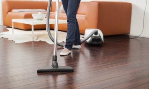 Как мыть ламинат, чтобы не вздулся. Чем лучше мыть?