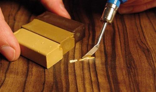 Как очистить ламинированные полы. Как отмыть ламинат от грязи и пятен после ремонта