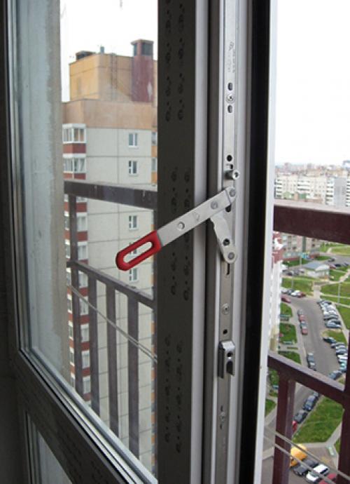 Какие факторы влияют на стоимость рам для балкона. Сколько стоит пластиковая балконная рама?