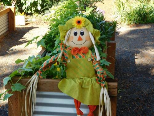 Красивое пугало своими руками. Пугало своими руками для сада и огорода — интересные фото идеи и эффективные проекты для отпугивания птиц