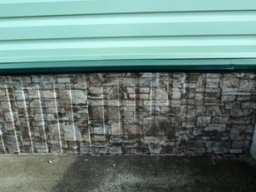 Как выбрать подходящий профлист для облицовки цоколя. Необходимые материалы