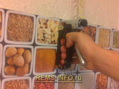 Как поклеить клеёнку в ванную комнату. Достоинства и недостатки материала 07 Как поклеить клеёнку в ванную комнату. Достоинства и недостатки материала 07