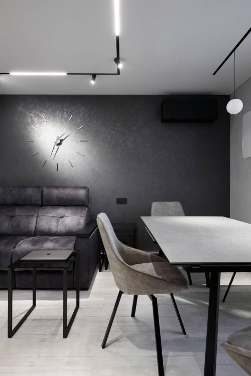 Гостиная в сером цвете: тренды 2023 года 04