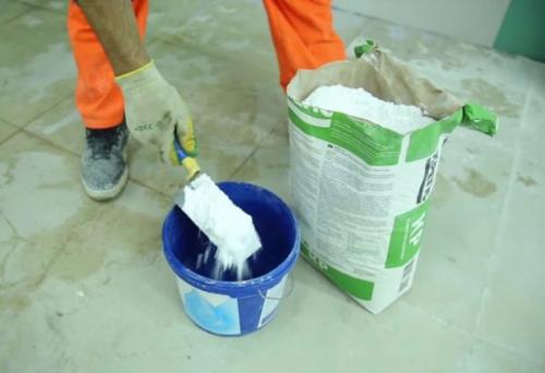 Какие свойства должна иметь идеальная шпаклевка для потолка из гипсокартона. Требования к шпаклевке для потолка