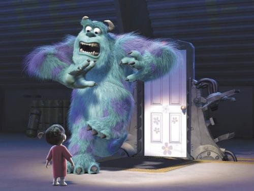 Какие эмоции могут вызывать истории о пугале огородном у детей. Вредны ли детям страшилки?