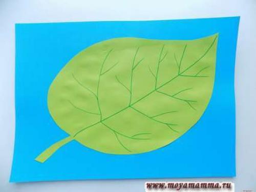 Объемная божья коровка из бумаги. Как сделать объемную аппликацию с божьими коровками