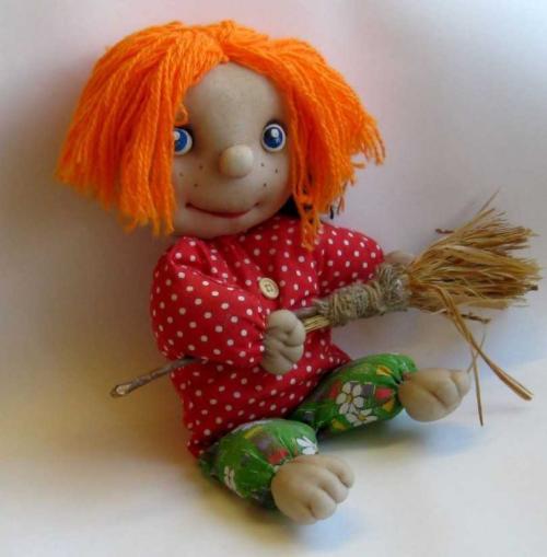 Как сшить куклу из колготок. Как сделать куклы из капроновых колготок и синтепона: чулочные куклы своими руками поэтапно