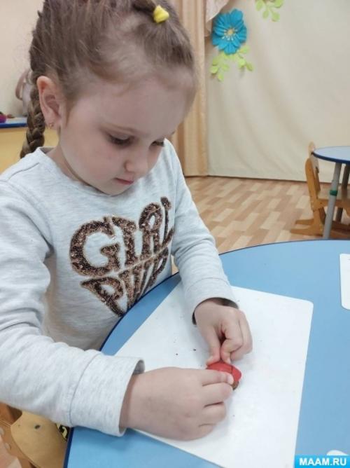 Божья коровка своими руками. Детский мастер-класс «Божья коровка из ореховой скорлупы и пластилина»