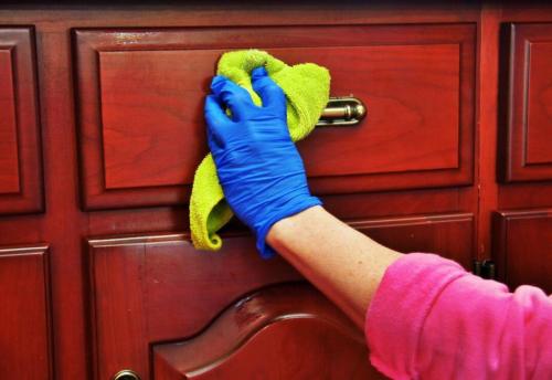 Безболезненное удаление старой краски с деревянной поверхности: проверенные методы 13 Безболезненное удаление старой краски с деревянной поверхности: проверенные методы 13