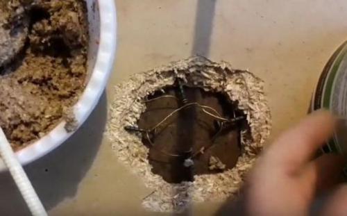 Как заделать дырку в полу из ДСП. Порядок работы