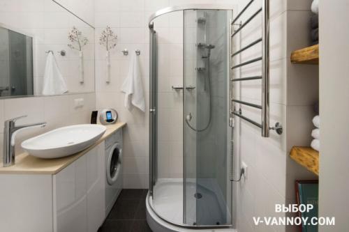 Маленькая ванная комната 2022. Дизайн маленькой ванной комнаты 2022: яркие современные идеи - 50 фото