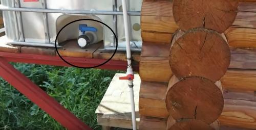 Как сделать самому капельный полив для дачи без затрат. Как сделать систему полива своими руками: пошаговая инструкция