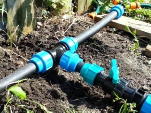 Как работает капельный полив нашего огорода 16