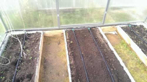 Приспособления для полива на даче. Капельный полив