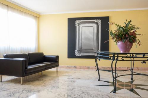 Натуральные и прозрачные камни в интерьере. Натуральный и искусственный камень для отделки интерьера: разновидности материала, главные преимущества 09