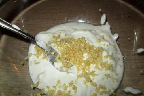 Как замариновать курицу для запекания в духовке целиком. Маринад для целой курицы в духовке – медовый, чесночный и другие варианты