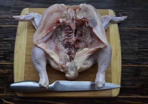 Время приготовления цыпленка табака в духовке. Цыпленок табака в духовке с хрустящей корочкой