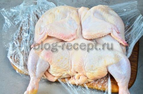 Курица табака в духовке целиком с хрустящей корочкой. Жарим цыпленка табака в… духовке, с корочкой, хрустящего