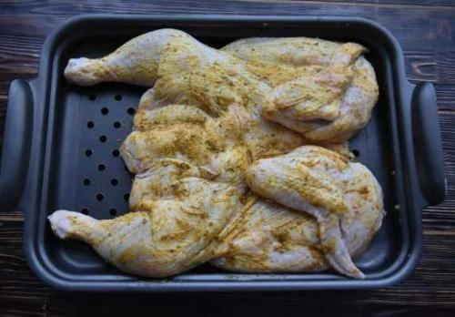 Время приготовления цыпленка табака в духовке. Цыпленок табака в духовке с хрустящей корочкой