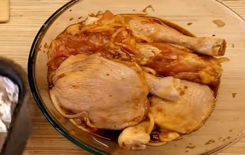 Курица в духовке кусочками — рецепт с хрустящей корочкой