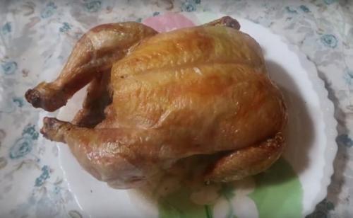 Запечь курицу целиком в духовке. Целая курица в духовке с хрустящей корочкой (рецепт на соли)