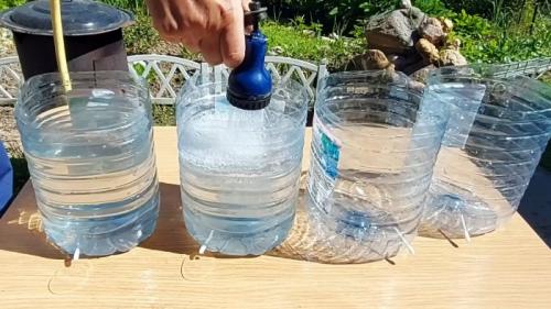 Как установить систему капельного полива из пластиковой бутылки