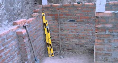 Какие материалы наиболее популярны для покрытия стен погреба. Кирпич для погреба: какой выбрать материал, как построить стены хранилища