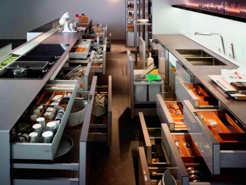 Как правильно разложить вещи на кухне. Хранение на кухне: полезные советы, как хранить вещи на кухне (115 фото). Лучшие идеи, системы и эффективные решения