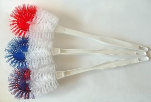 На какой высоте вешать ершик для унитаза. Ёршик для унитаза в туалет: 8 советов по выбору