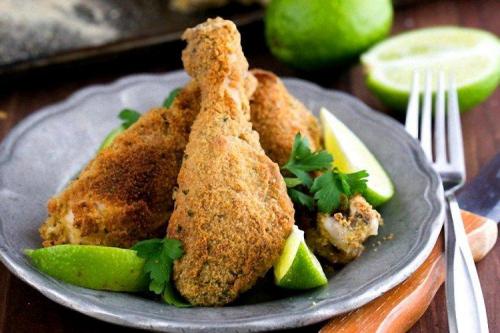 Курица кусочками в духовке с корочкой. Как приготовить курицу в духовке: 20 легких рецептов
