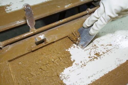 Стратегии удаления масляной краски с металлических поверхностей 03