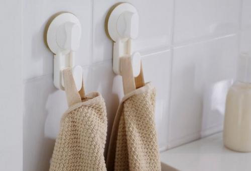 Как прикрепить держатель для туалетной бумаги на присоске. В чем проблема