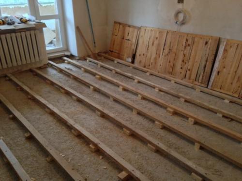 Как положить плитку на деревянный пол в коридоре. Укладка плитки на деревянный пол из досок по лагам своими руками. Подробная технология, как сделать правильно пол и уложить плитку