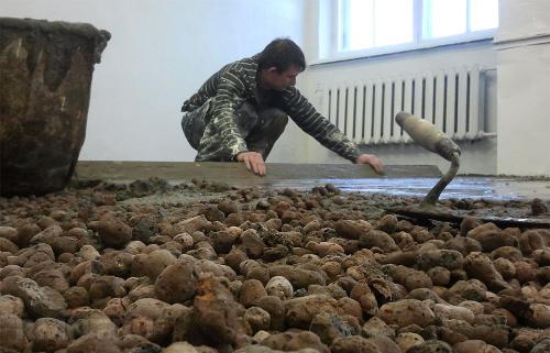 Как класть плитку на деревянный пол. В каких случаях появляется необходимость укладки керамической плитки на деревянный пол? 12