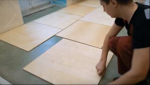 Как положить плитку на деревянный пол без стяжки. Как положить плитку на деревянный пол из досок по лагам: простая инструкция по укладке плитки сухой, мокрой или без стяжки