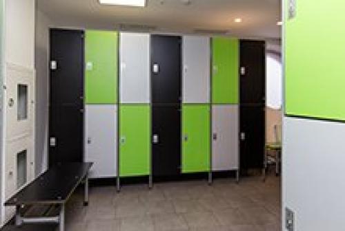 Гардеробные шкафчики для раздевалок размеры. Шкафы для производственных раздевалок 09