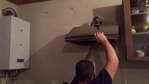 Как сделать вытяжку над газовой плитой своими руками. Вытяжка своими руками – грамотное проектирование, лучшие конструкции и правильная установка (110 фото)